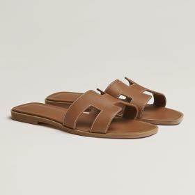 Originální model Oran od značky Hermès se prodává v nezměněné podobě už od roku 1997.