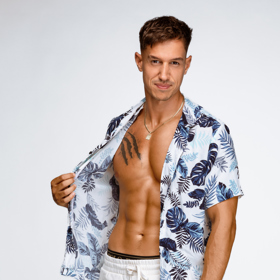 Tadeáš tajemství Kerol prozradil celé vile.