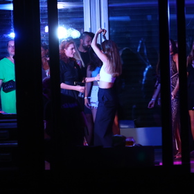 Denisa se vrhla na parketě na Bernáškovou.