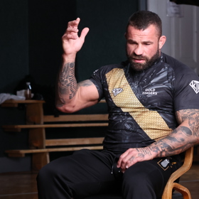 Karlos Vémola si pořídil luxusní vůz k narozeninám a výhře nad Attilou Véghem.