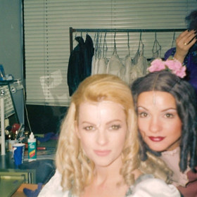 Iveta Bartošová a Magda Malá v Miss Saigon.