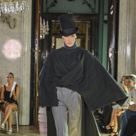 Móda z podzimního MBPFW 2024: Alexandra Gnidiak.