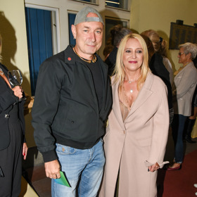 Mirjam Landa ve svém podzimním kabátu.