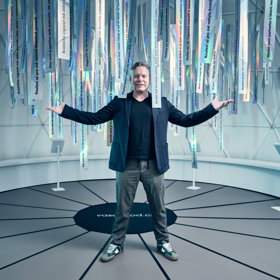 Matěj Ruppert a instalace Váš důvod v rámci laboratoře Svět bez kouře.