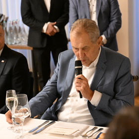 Miloš Zeman promluvil o manželce Ivaně. 