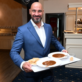 Ženich Martin Stefan.