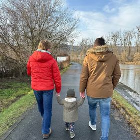 Roman Staša se synem a maminkou. 