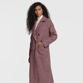 Kohoutí stopa v trendy odstínu burgundy je neodolatelná. Fracomina, 3 590 Kč