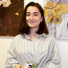 Talentovaná mladá herečka prý přihlášku na DAMU podala tajně, jak nám Saša Rašilov prozradil.