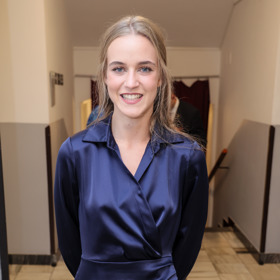 Amélie Pokorná je dcerou herečky Lucie Zedníčkové.