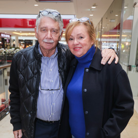 Pavel Töpfer, snoubenec Jitky Sedláčkové, je bratrem herce Tomáše Töpfera.