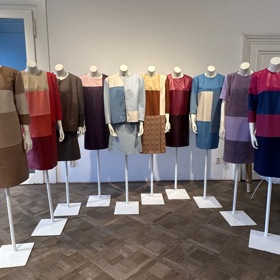 Nová kolekce Obrazy v módě z dílny módní návrhářky Liběny Rochové.