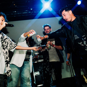 V pražském klubu Roxy nedávno Matěj Plšek pokřtil se zpěvákem Miraiem své nové album.