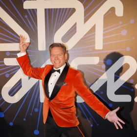 Kreativně pojatý smoking Matěje Rupperta stylistka také velice chválí. 