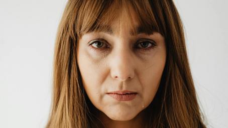 Alena (50): Celý život jsem držela rodinu pohromadě. Stačila jedna večeře a všechno se zhroutilo