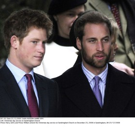 Princ William vždy chodil dokonale oholený. S jedinou výjimkou. Na Vánoce roku 2008 vyrazil na bohoslužbu v Sandringhamu s tímto plnovousem.