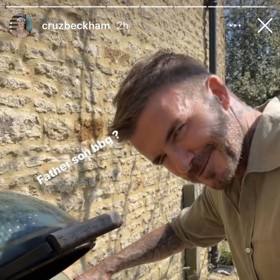 Stejně jako na trávníku je i v kuchyni puntičkář a jedno jídlo dokáže až týden brousit k dokonalosti.