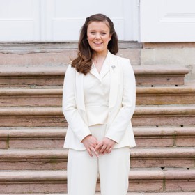 ...aby si ho roku 2022 vzala na biřmování i její dcera, princezna Isabella.