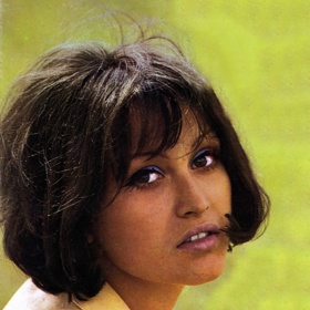 Rok 1973 - už tehdy nosila Petra Černocká svůj typický účes.