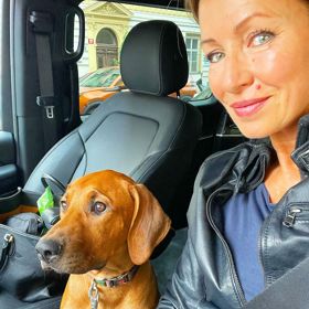 Kateřina má nového pejska Donnečka, který jí zalepil bolest po Jordym.