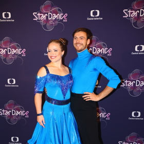 Bojovnice Martina Ptáčková s tanečním partnerem Dominikem Vodičkou.