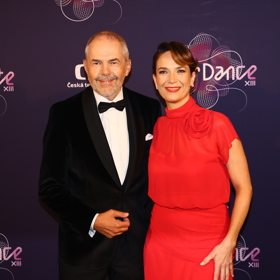 Ostřílená moderátorská dvojice StarDance Tereza Kostková a Marek Eben.