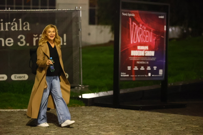 Jana Paulová odchází z prvního večera StarDance.