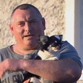 Martin miluje zvířata a alkohol.