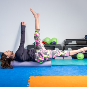 Hanka vám pomůže od bolesti a také vám zformuje postavu. 