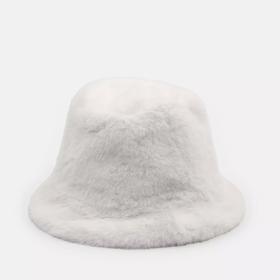 Bílý kožešinový bucket hat, Gate, 218 Kč