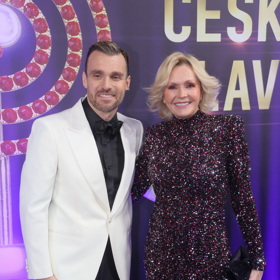 Helena Vondráčková přišla na Českého slavíka v doprovodu Leoše Mareše.