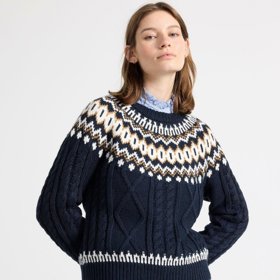 Svetřík fair isle s kontrastním vzorem můžete obléci i přes košili. Lindex, 1 199 Kč