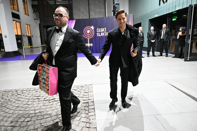 Milan Peroutka byl ve stylu.