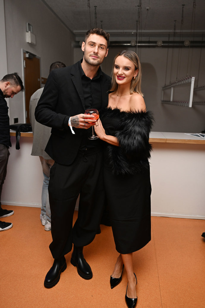 Vítězové Love Islandu 2024 Kristína Víglaská a Michal Trabalík.