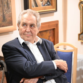 Exprezident Miloš Zeman je znovu v nemocnici.