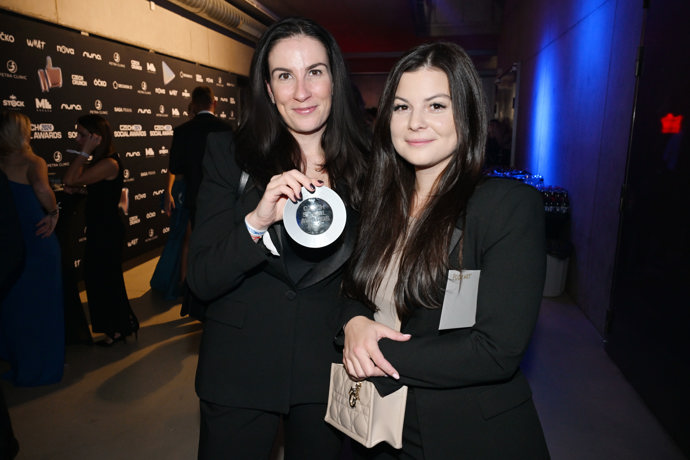 Barbora Krčmová a Lucie Bechynková vyhrály Czech Social Awards za podcast roku.