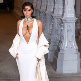 Attallahův kříž zdobený diamanty a ametysty vyrobili zhruba před 100 lety v klenotnictví Garrand. V osmdesátých letech si ho často půjčovala princezna Diana od jeho tehdejšího majitele Naima Attallaha, po němž kříž dostal jméno.