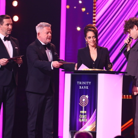 Dost to schytala Lucie Bílá. 