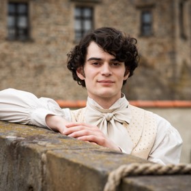 ...ale jedna z nich získá ruku prince Felixe (Josef Trojan).