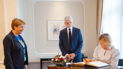 FOTO: Prezident Petr Pavel s manželkou Evou navštívili švýcarské město Bern.