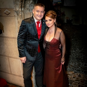 Vladimír Hron moderoval adventní koncert Magdy Malé a jejích hostů.