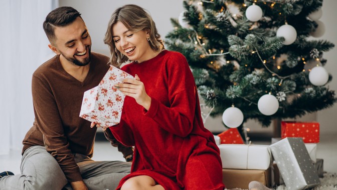 Klaudie (28): Přítel věří, že jsem si na vánoční dárky pro něj našetřila. Pravda je ale jinde