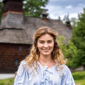 Hlavní ženskou roli ztvárnila slovenská herečka Viktórie Jurištová.