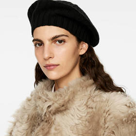 Černý vlněný baret, Arket, 649 Kč