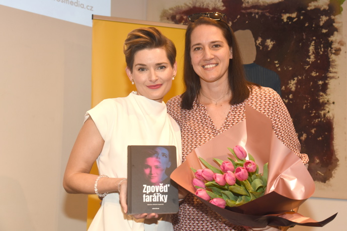 Martina Viktorie Kopecká už je autorkou knihy Zpověď farářky. 