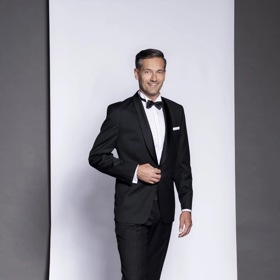 Pánský smoking je pro dress code Black tie naprostou nutností. Koutný Prostějov