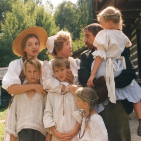 Herečka Barbora Srncová, "sestra neprovdána", se stále objevuje na společenských akcích.