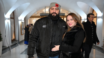 FOTO: MMA zápasník Michal Martínek dorazil po boku své ženy Lenky.