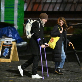 Patrik Hartl odcházel ze StarDance s manželkou Martinou.