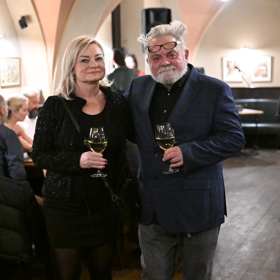 Václav Upír Krejčí s partnerkou.